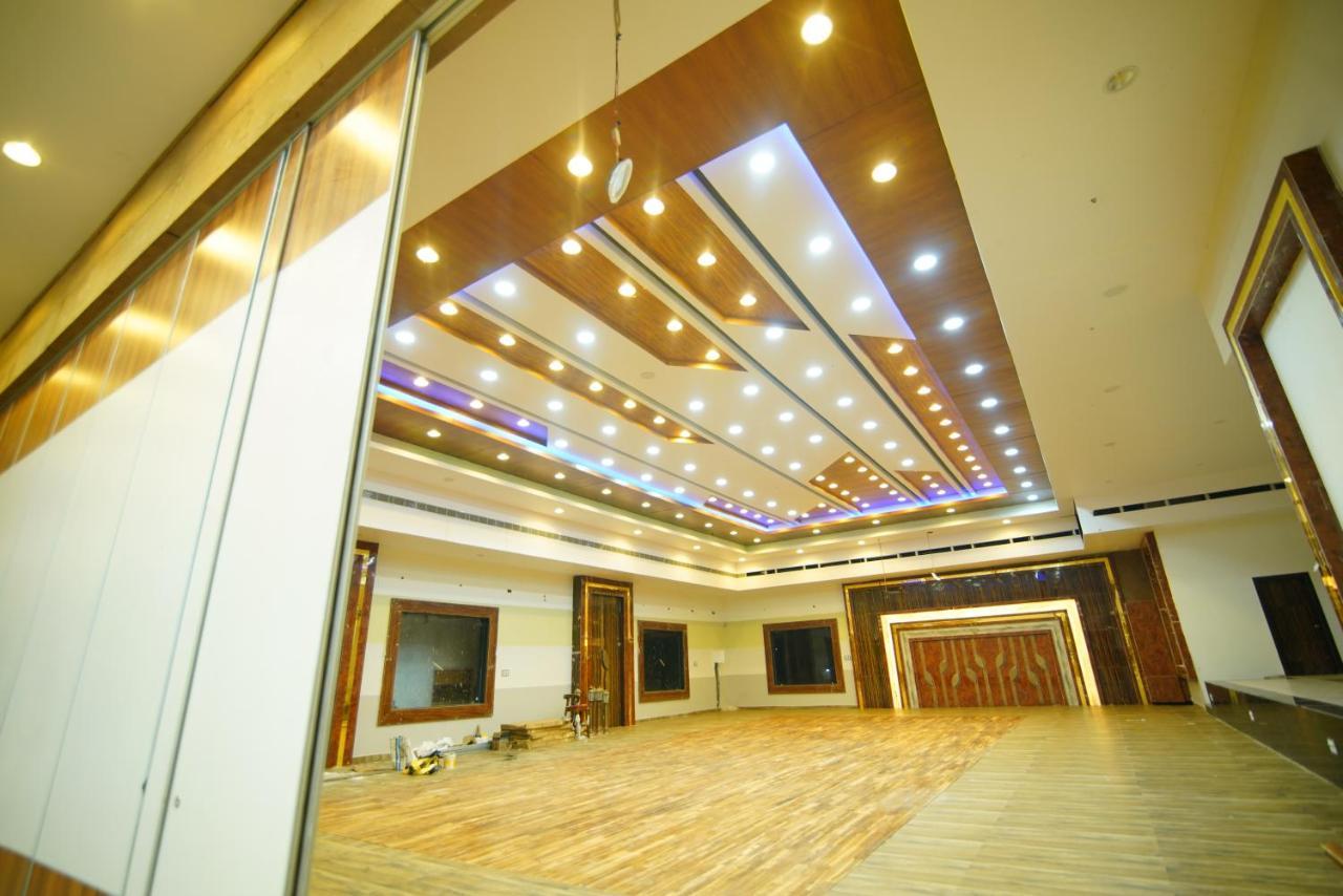 Siriki Resorts Srungavarapukota エクステリア 写真