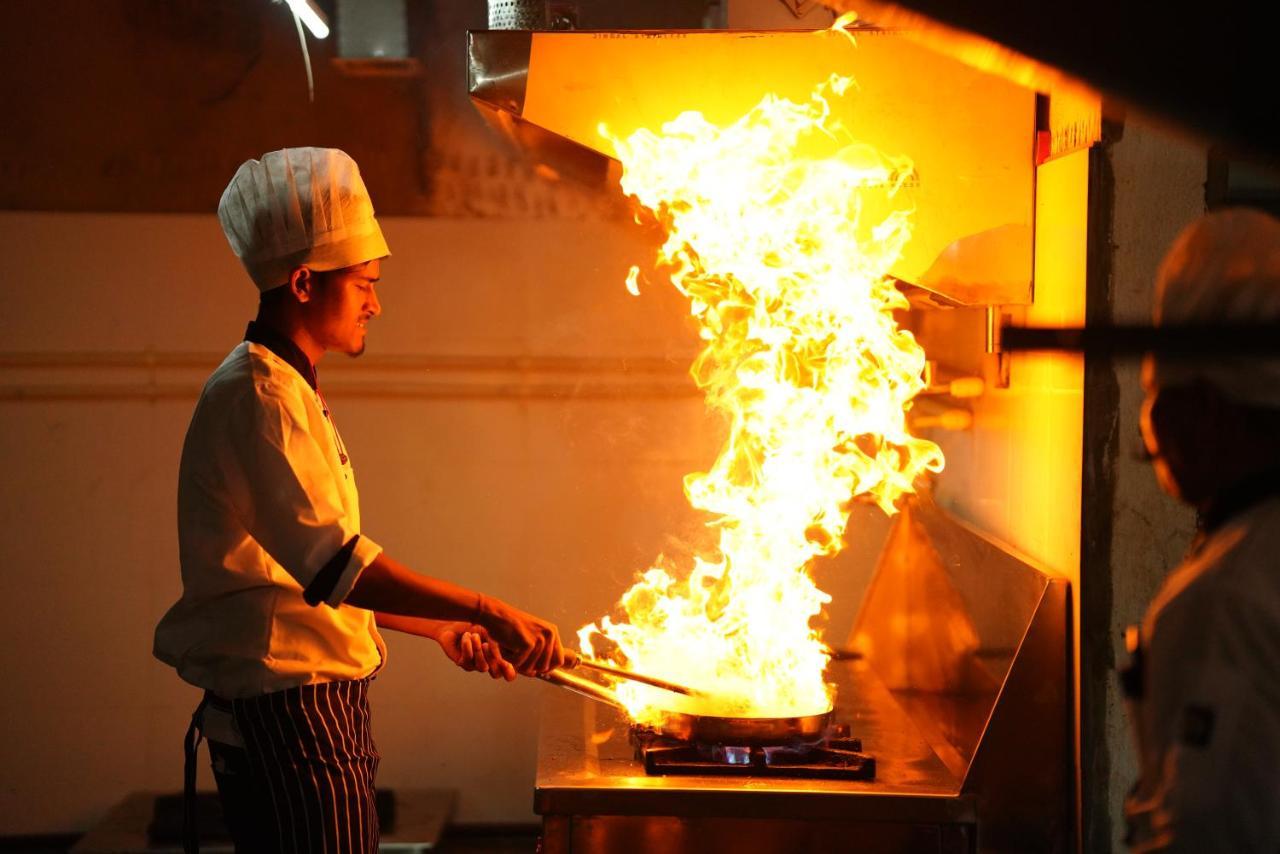 Siriki Resorts Srungavarapukota エクステリア 写真