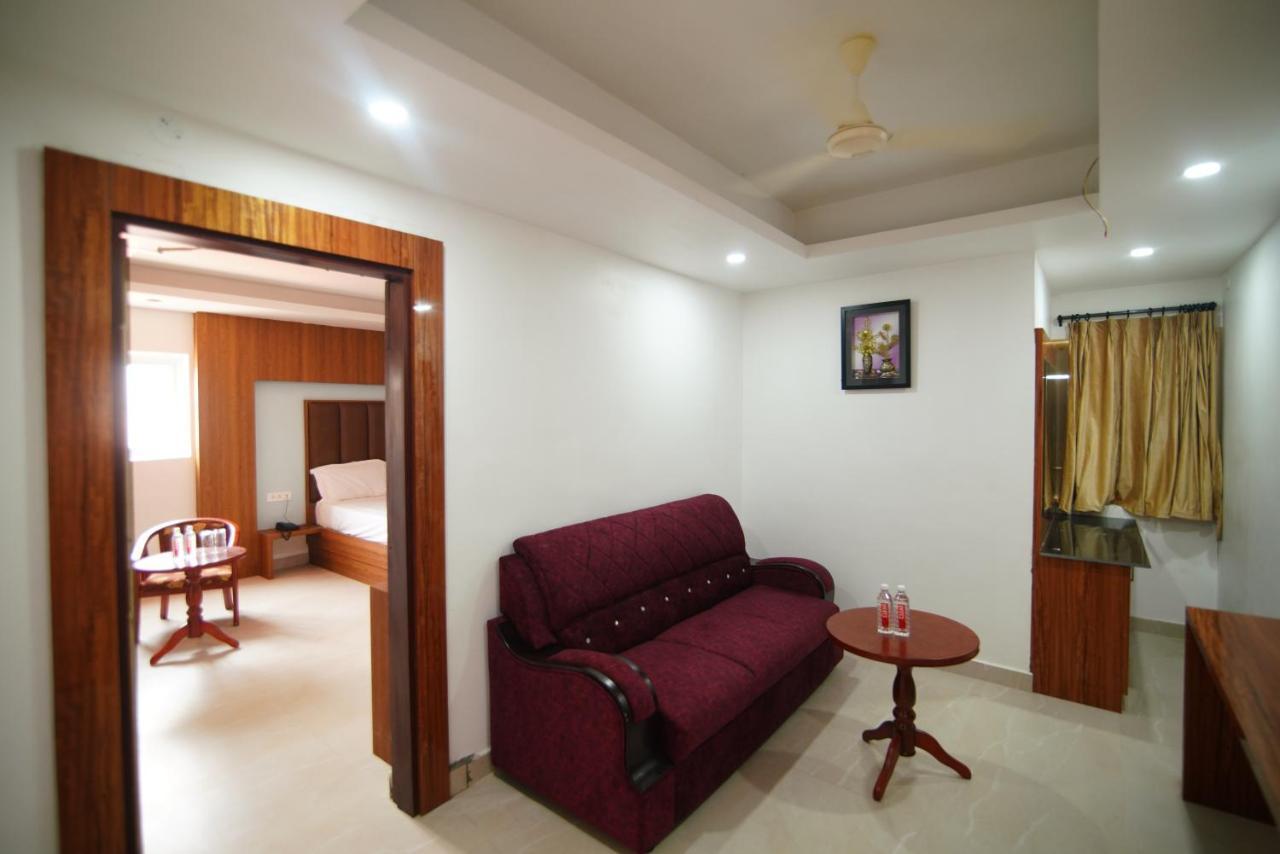Siriki Resorts Srungavarapukota エクステリア 写真
