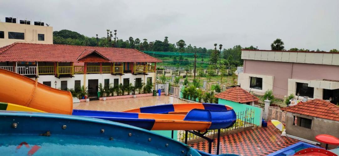 Siriki Resorts Srungavarapukota エクステリア 写真