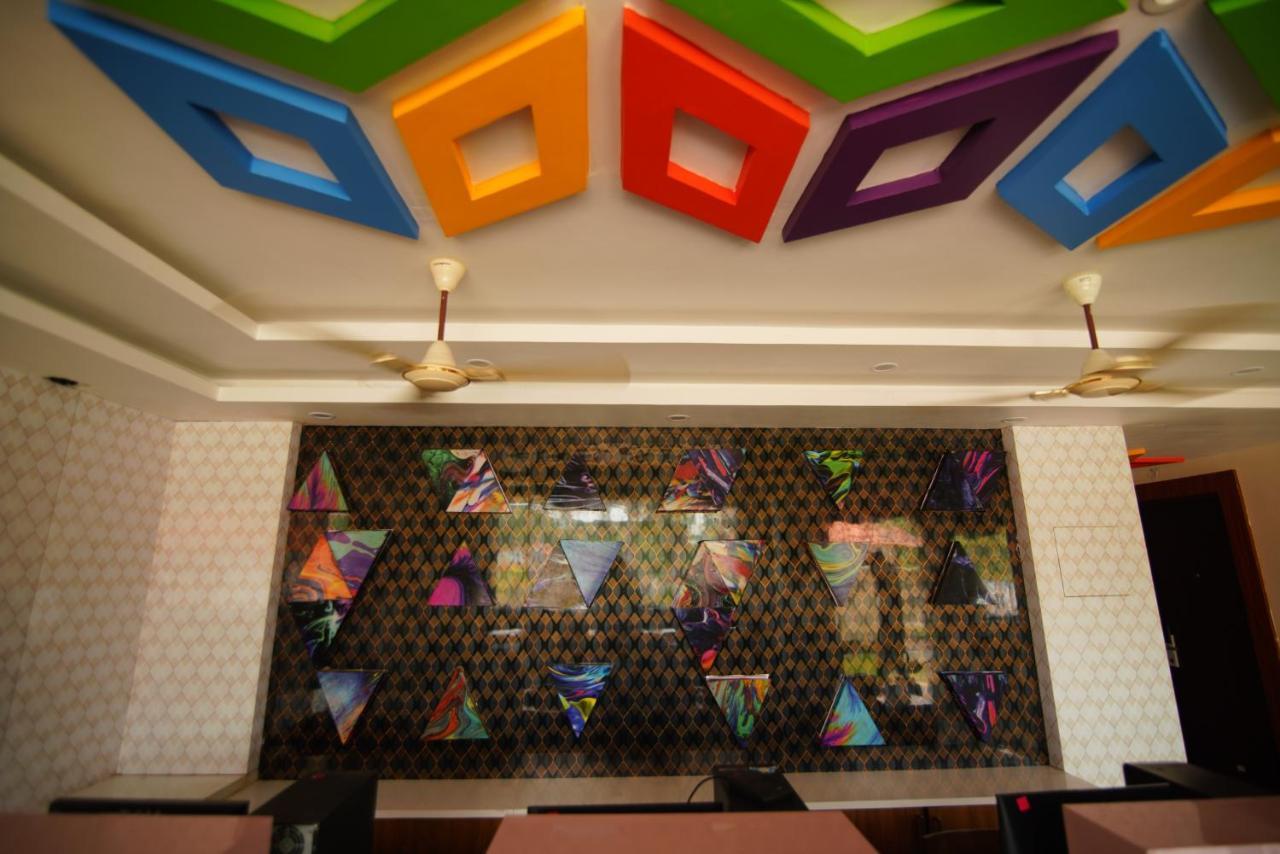 Siriki Resorts Srungavarapukota エクステリア 写真